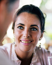 ELIZABETH TAYLOR BEAUTIFUL CANDID SMILINGCLOSE UP RARE PICTURE PRINTS AND POSTERS 291146