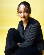 OLIVIA HUSSEY ROMEO AND JULIET ERA STUDIO POSE YELLOW BACKDROP PRINTS AND POSTERS 291216