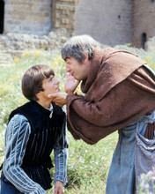 MILO O'SHEA TOUCHING FACE OF LEONARD WHITING ROMEO AND JULIET PRINTS AND POSTERS 291318