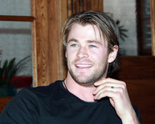 CHRIS HEMSWORTH SMILING CANDID HANDSOME PORTRAIT THOR STAR PRINTS AND POSTERS 292018