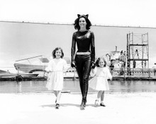 LEE MERIWETHER BATMAN CANDID IN CATWOMAN COSTUME WITH CHILDREN ON SET PRINTS AND POSTERS 199965