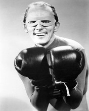 FRANK GORSHIN BOXING GLOVES GRINNING AS THE RIDDLER BATMAN TV PRINTS AND POSTERS 199987