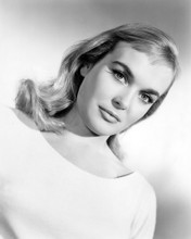 Picture of Shirley Eaton in Life Is a Circus