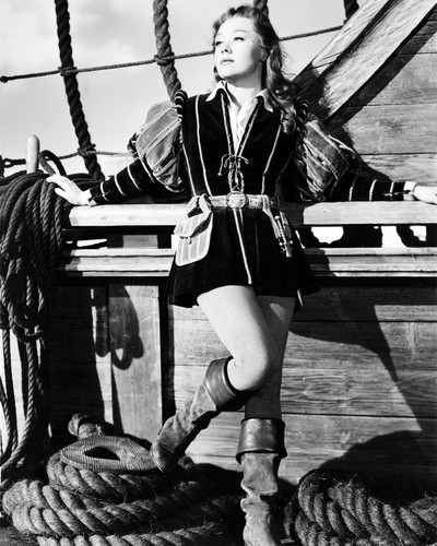 Picture of Glynis Johns in The Sword and the Rose