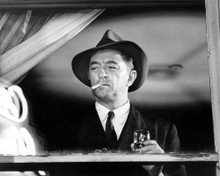 Picture of Robert Mitchum in Farewell, My Lovely