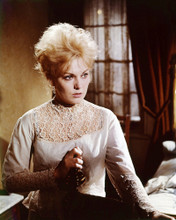 Picture of Kim Novak in Kiss Me, Stupid