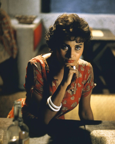 Picture of Sophia Loren in Legend of the Lost
