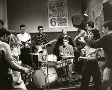 Picture of Hank B. Marvin in Expresso Bongo