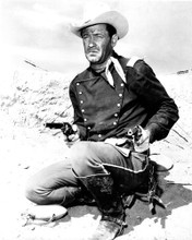 Picture of William Holden in Escape from Fort Bravo