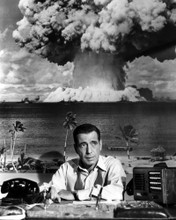 Picture of Humphrey Bogart in Deadline - U.S.A.