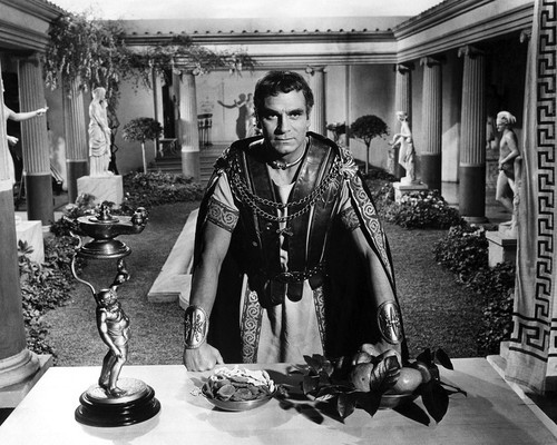 Picture of Laurence Olivier in Spartacus
