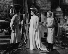 Picture of Elsa Lanchester in Bride of Frankenstein