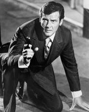 Picture of Roger Moore in Live and Let Die