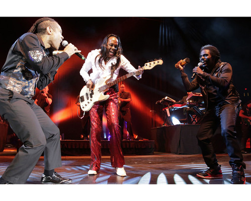Picture of Earth, Wind & Fire in Concert