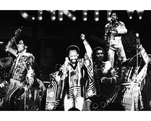 Picture of Earth, Wind & Fire in Concert
