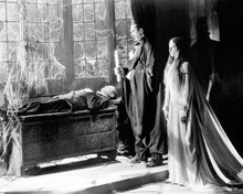 Picture of Bela Lugosi in Mark of the Vampire