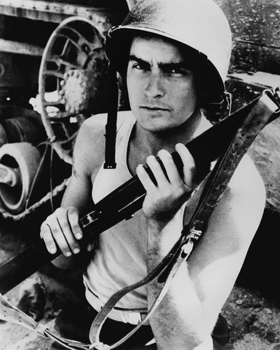 Picture of Charlie Sheen in Platoon