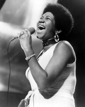 ARETHA FRANKLIN SINGING 1970'S PRINTS AND POSTERS 172453