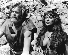 Picture of Doug McClure in The People That Time Forgot