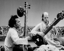 RAVI SHANKAR PRINTS AND POSTERS 106096