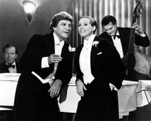 Picture of Julie Andrews in Victor Victoria
