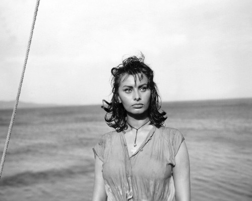 Picture of Sophia Loren in Boy on a Dolphin