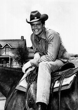 Doug McClure as Shiloh Ranch cowboy Trampas The Virginian TV series 5x7 photo
