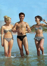 Summer Holiday Cliff Richard Una Stubbs Jackie Daryl on Greek beach 5x7 photo