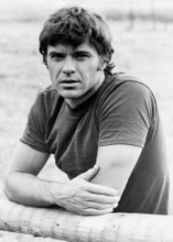 Robert Urich in black t-shirt 1982 movie Endangered Species 5x7 inch photo