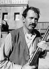 Warren Oates holding rifle 1973 movie Kid Blue 5x7 inch photo