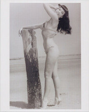 Bettie Page full length pose in bikini barefoot on beach 8x10 photo