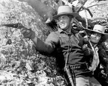 Bandolero 1968 western Dean Martin opens fire alongside Raquel Welch 8x10 photo