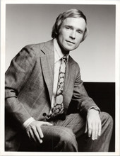 Dick Cavett TV talk show legend 1970's studio portrait 8x12 photo