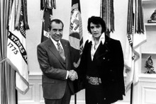 Elvis Presley shakes hands with President Richard Nixon 8x12 inch press photo