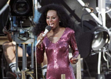 Diana Ross belts out number in concert in purple sequined dress 5x7 inch photo