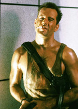 Bruce Willis as John McClane cigarette in mouth looks tough 5x7 inch photo
