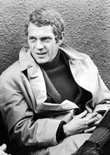 Steve McQueen relaxes on Bullitt set in jacket & raincoat 5x7 inch photo