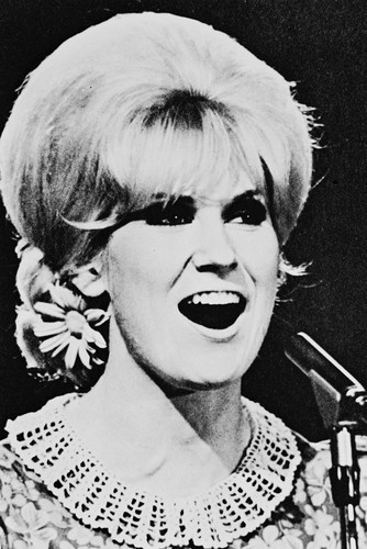 Dusty Springfield vintage 4x6 inch real photo #451352 - The Movie Store