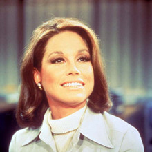 Mary Tyler Moore Show iconic portrait of Mary circa 1974 12x12 photo