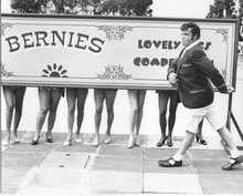 Tommy original 1975 8x10 photo Oliver Reed judges lovely legs competition