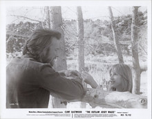 The Outlaw Josey Wales original 1976 8x10 photo Clint Eastwood Sondra Locke