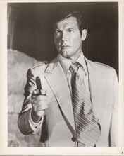 Roger Moore 8x10 photo as James Bond Spy Who Loved Me pointing gun
