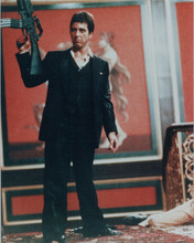 Scarface 8x10 photo Al Pacino full length in suit holding up machine gun
