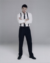 David Boreannaz full length pose in shirt & tie Bones TV series 8x10 photo