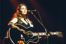 Emmylou Harris performing in concert with guitar 8x10 photograph