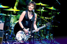 Joan Jett in concert 8x10 press photograph