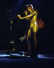 David Bowie rare Ziggy Stardust concert pose 8x10 photo