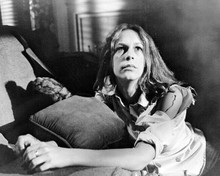Halloween Jamie Lee Curtis as Laurie Strode looks up hiding by sofa 8x10 photo