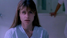 Linda Hamilton Terminator 2 judgment Day wearing hospital gown 8x10 photo