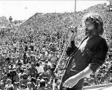 Kris Kristofferson performs before crown A Star is Born 8x10 inch photo